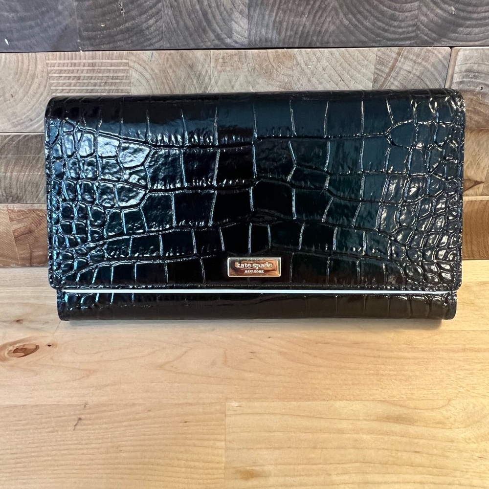 Kate Spade Alexander Ave Phoenix wallet